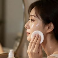 这瓶“磁铁级”锁水爽肤水，把百元货用出千元肌底液的效果