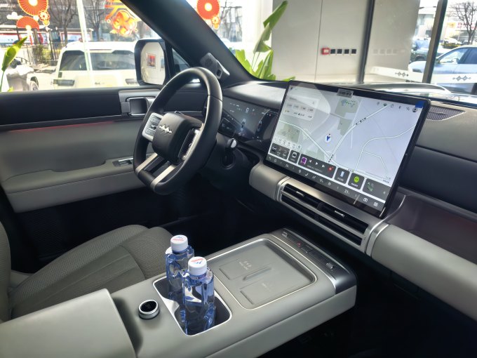 方程豹新能源车