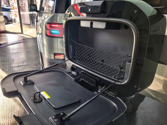 方程豹新能源车