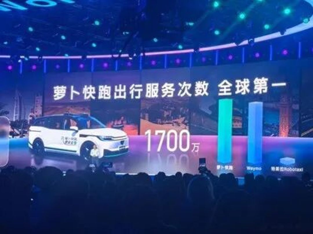 中东实测翻车,Robotaxi还是有点傻?