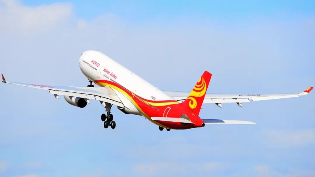 快讯:海南航空A330系列新飞机抵达海口!