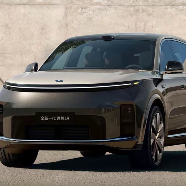 你好“李维斯”，全新理想L9来了，预售55.98W，配800V全主动悬架