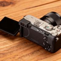 索尼A7C2：轻便至上还是专业妥协？1000+用户观点大PK