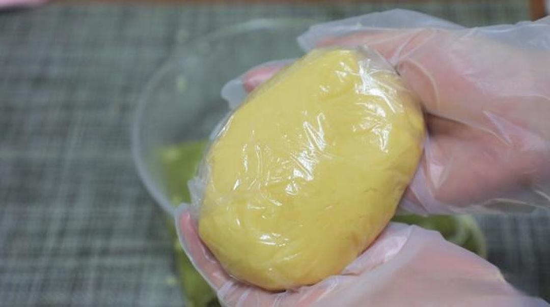如何自制经典广式月饼？