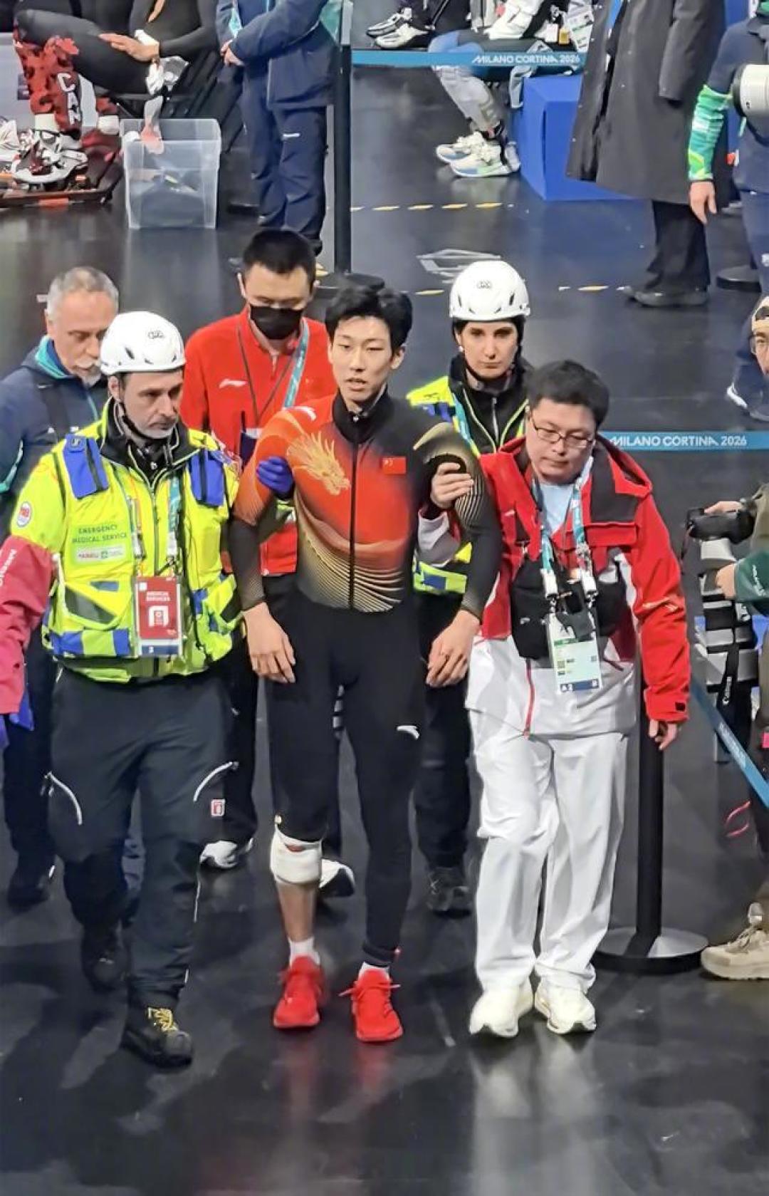 剧情反转!刘少昂孙龙携手晋级,决赛却被撞倒,孙龙血染赛场