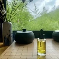 干敏肌选错反烂脸！2026精华油实测：屏障修复力与致痘风险才是关键分水岭