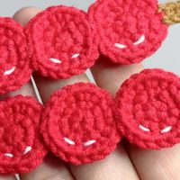 第96集:5分钟教会你钩织年味十足的冰糖葫芦发夹，只用学会短针着一种针法就能完成，新手快来钩