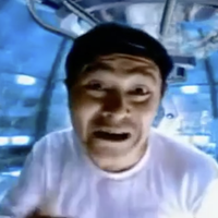 赵本山·北极绒保暖内衣广告，以前人的脑洞太大了，拍了一部喜剧科幻外星人大片，外星人把赵本山劫持了。