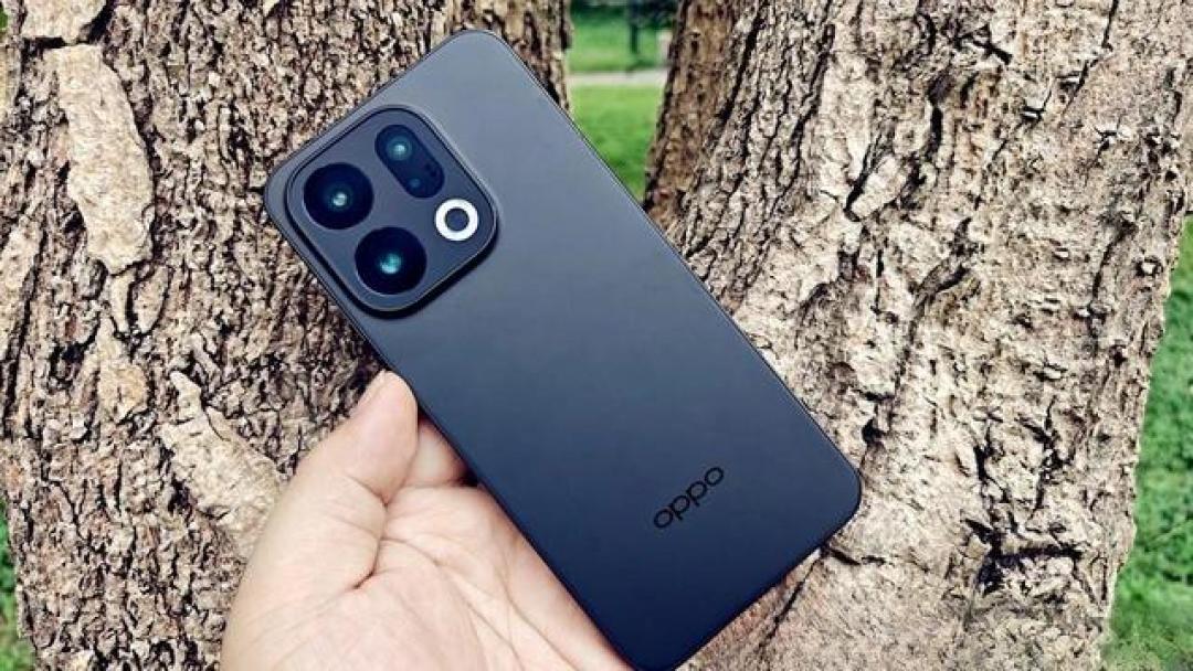 直降800元 OPPO Find X9 年末换机该冲吗?