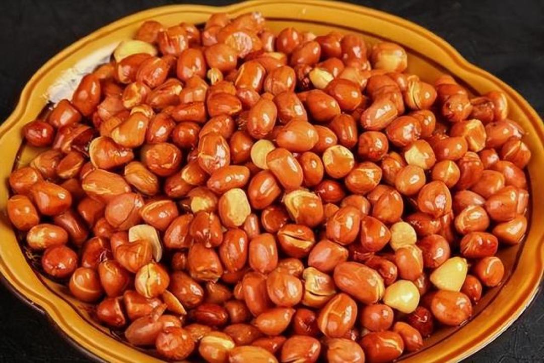 花生再次被关注!调查发现:常吃花生的人,不出半年,或有4改善