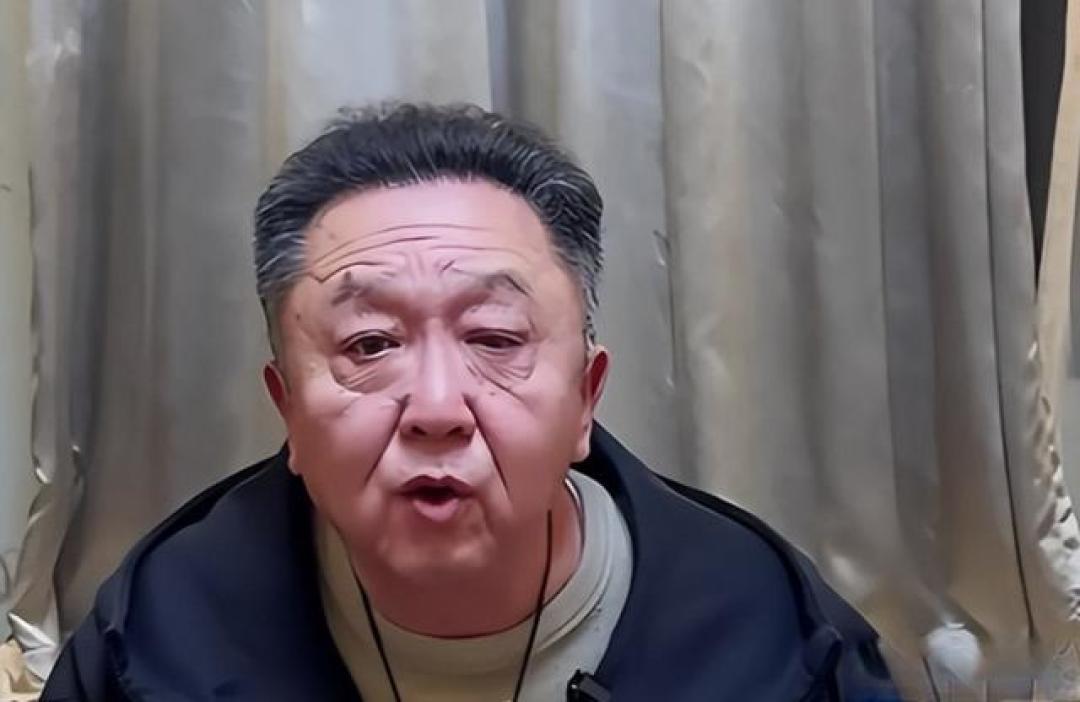 57岁于谦近况曝光,孤身一人吃速冻饺子过小年,满脸皱纹老的