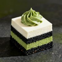 黑芝麻抹茶蛋糕塔 vs 麻辣二八酱巴斯克？38位甜品爱好者实测后这样说