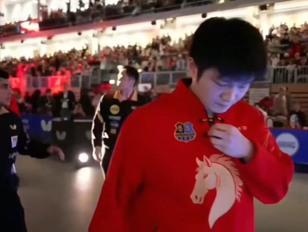 春节元素拉满!萨尔布吕肯vs杜塞尔多夫