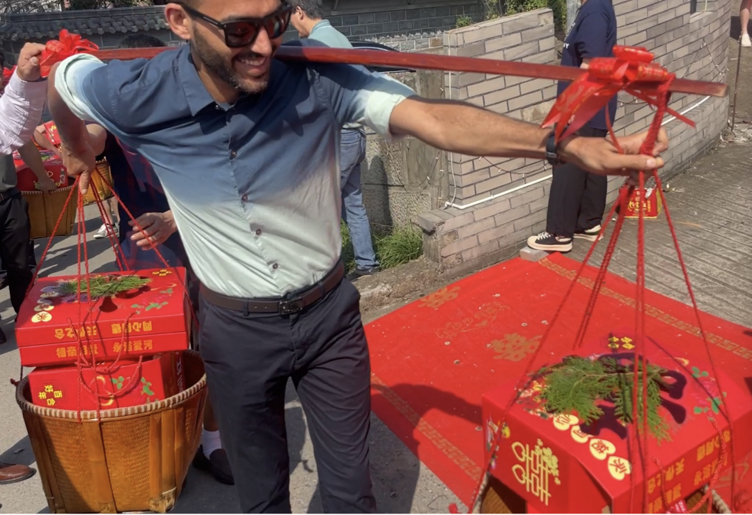 在义乌,遍地是把中式生活过到极致的外国人
