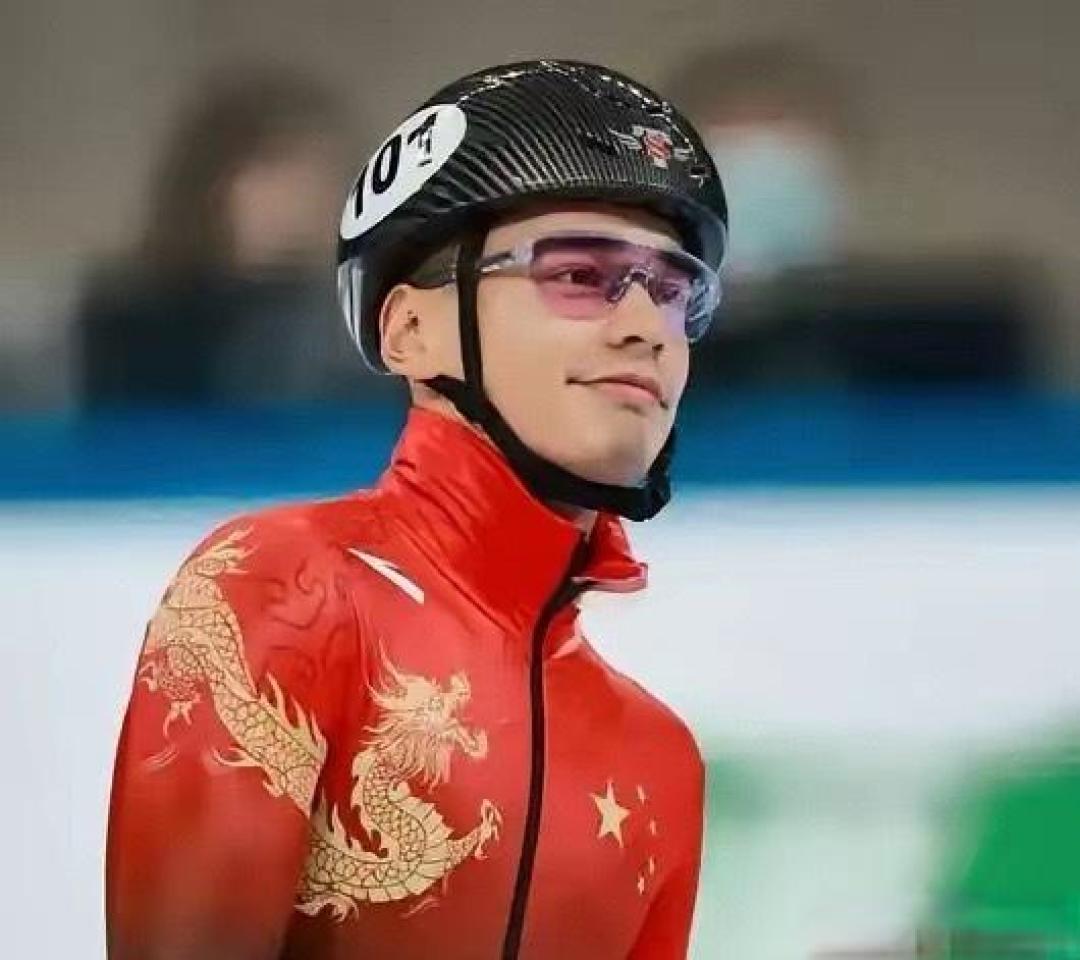 中国短道双核发力！林孝埈有惊无险，刘少昂强势晋级