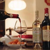 葡萄酒登陆年味主场，看品牌如何诠释中国式团圆