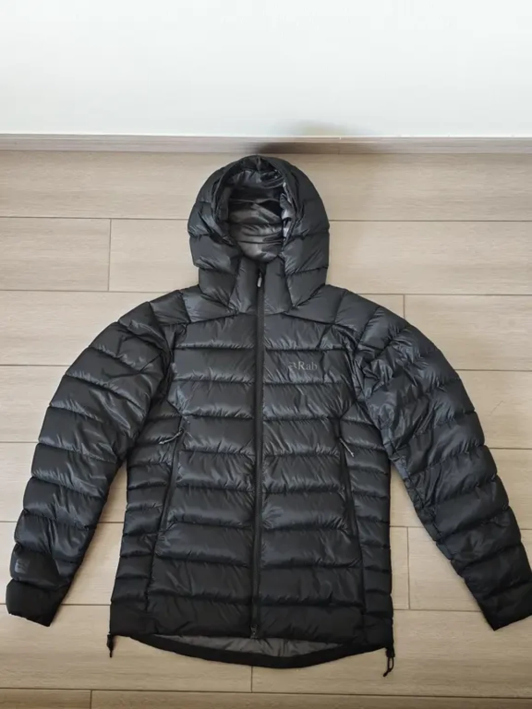 Rab81与Rab85羽绒服对比测评