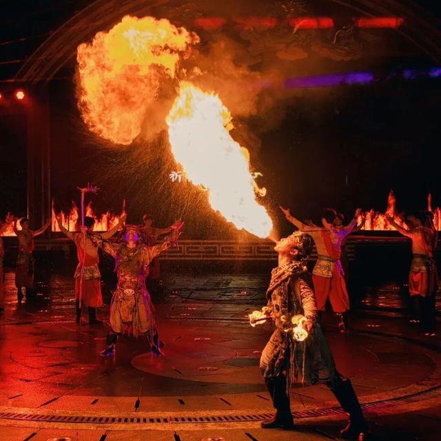 万岁山武侠城是“E人天堂”还是“I人地狱”？1700万游客观点大碰撞