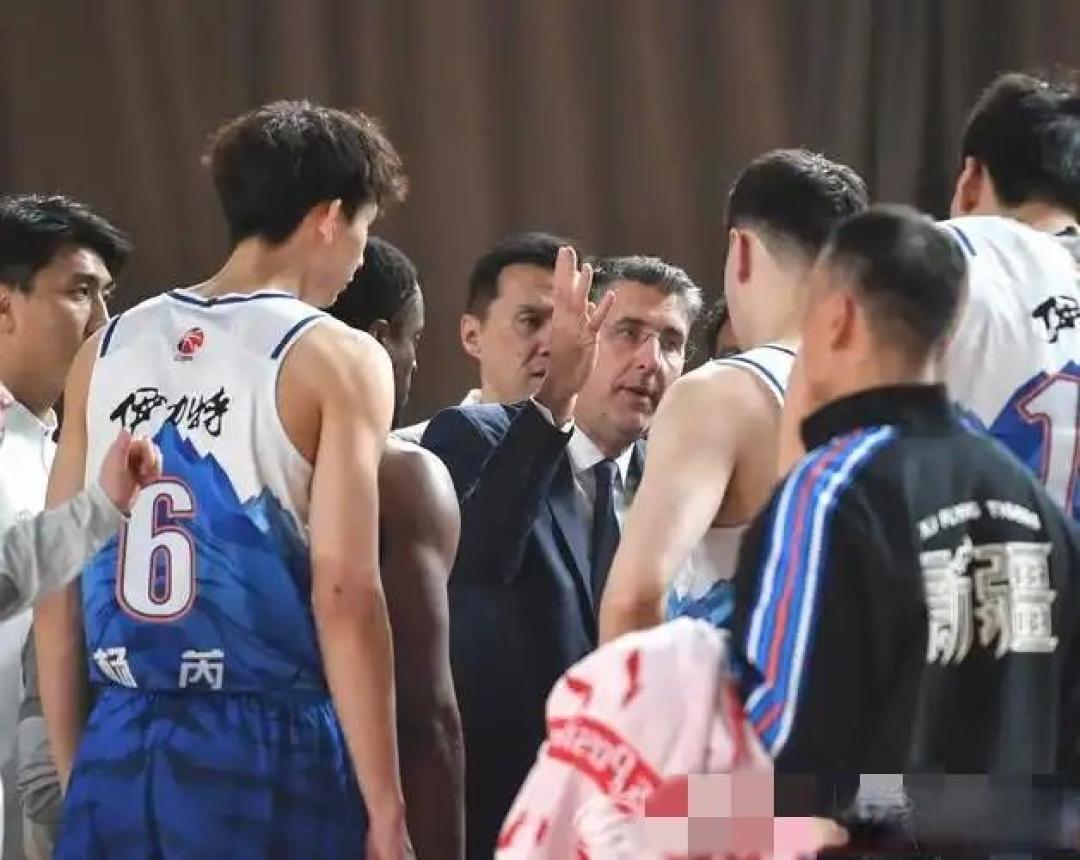CBA最新消息!官宣第7位主帅下课!广东更换主场 场均29分外援回归。