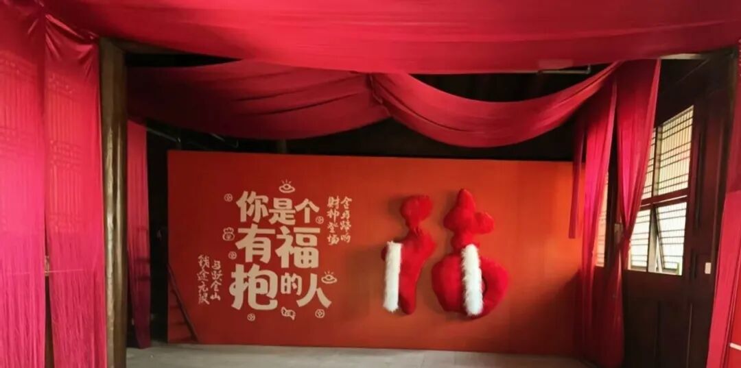 在临邛古城灯会遇同好丨首届邛崃新年国风动漫活动就在这里,点击查看超多惊喜→