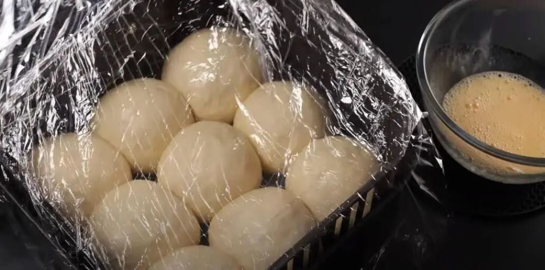 用空气炸锅做松软的面包
