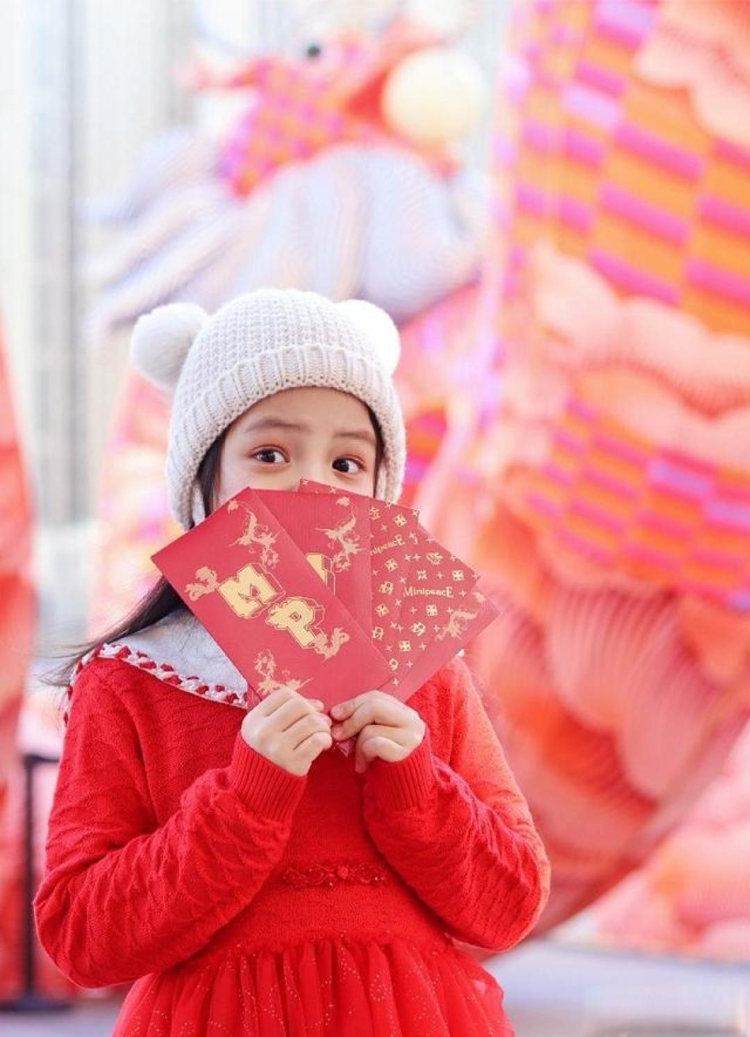 我给孙子压岁钱十年，才明白真正该给的是这三样