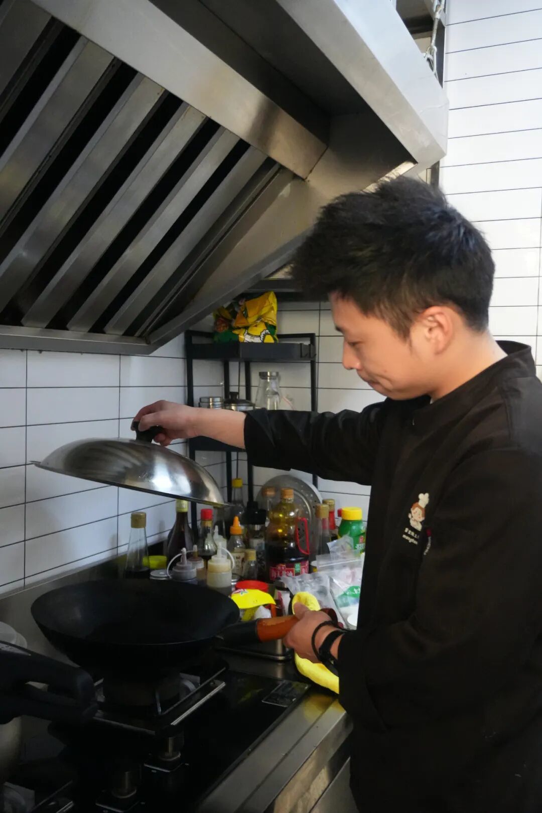 爆单10倍！上门私厨成温州年夜饭新顶流，在家也能吃出仪式感
