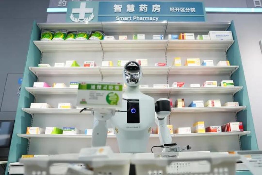 会交流、能干活的机器人是怎样“练”成的?