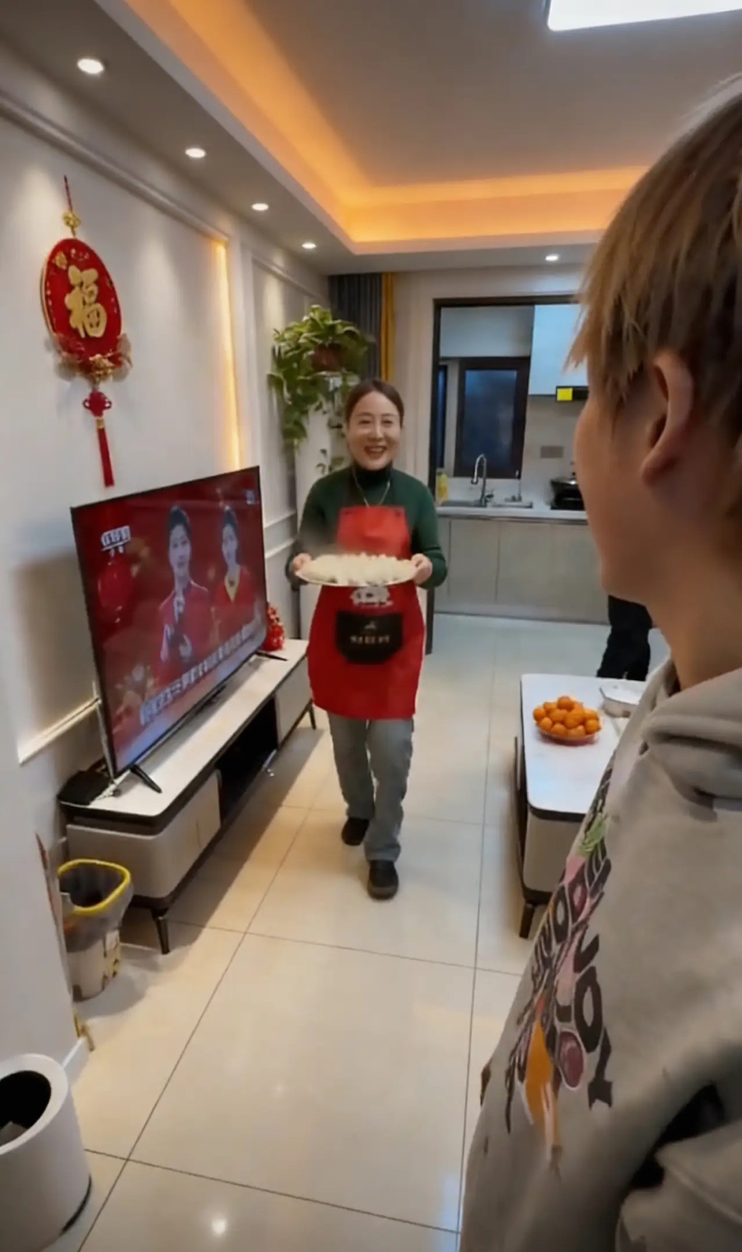 刘维用AI与已故家人隔空相见,科技的温度让全网为之动容
