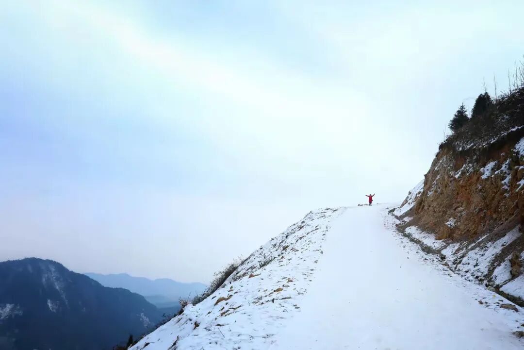 成都一座蜀地仙山,雪景巨好看,免费游玩,和5A景区同名
