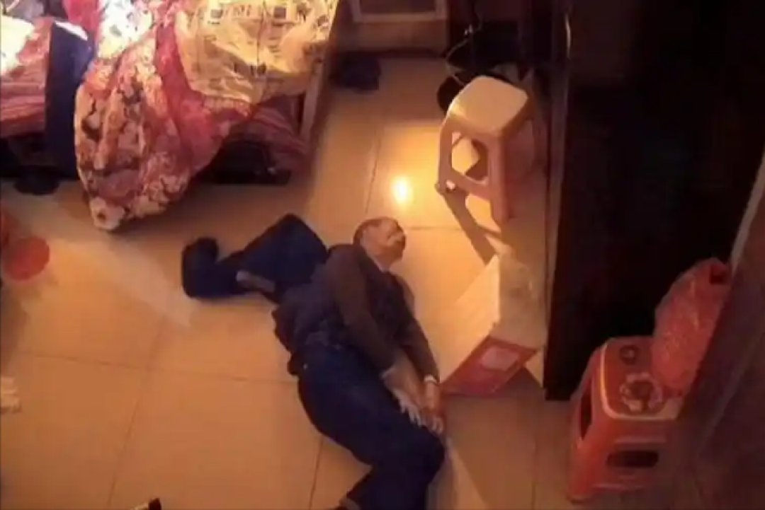 10点睡觉不正确？医生告诫：老人过了65岁，睡觉尽量要做到这7点
