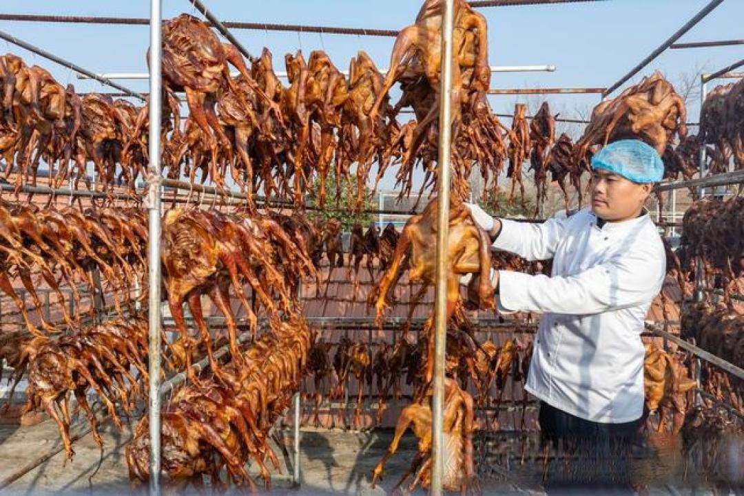 从莒县农家到全国,这只风干鸡凭啥出圈