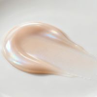 百元内国货粉底液怎么选？持妆力与服帖度实测，这6款真正扛住油皮考验