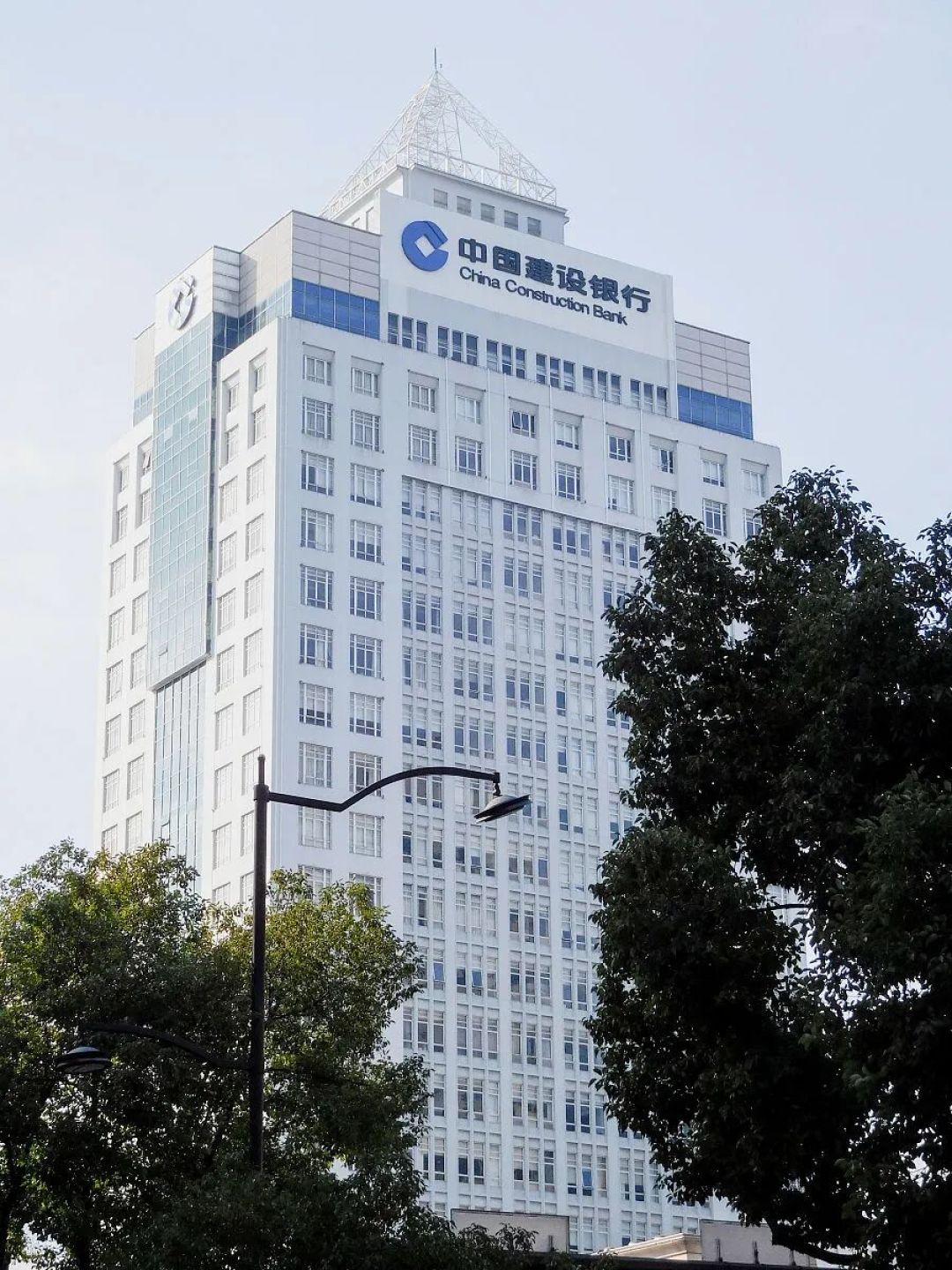 建设银行的AI应用情况怎么样?