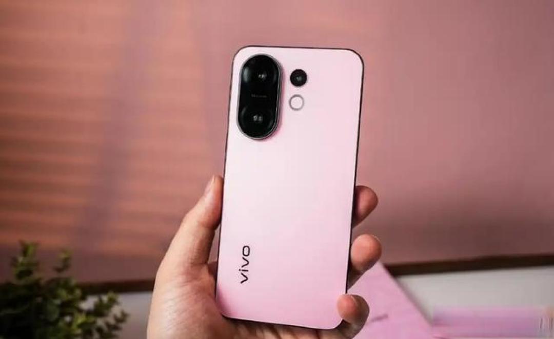 16GB+512GB,“值得捡漏”的3款小屏手机,轻松用到2030年