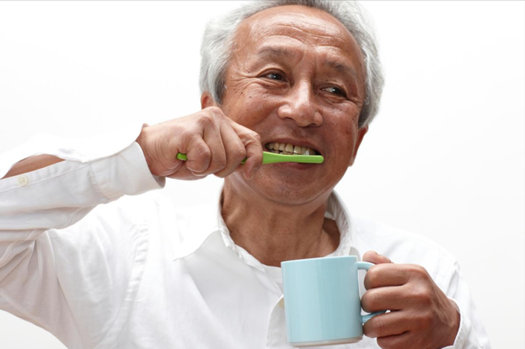 偷走牙齿的牙周炎,有多可怕?日常做好3点来远离牙周炎