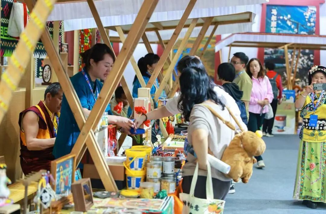 天府书展来了!不只书多折扣多,还有超多好耍的,逛大半天没问题!