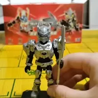 今日测评奥迪双钻铠甲勇士明星版第二弹积木人中的金之雪獒铠甲#大佬的收藏品 #奥迪双钻 #铠甲勇士 #积木人 #铠甲勇士光影传奇