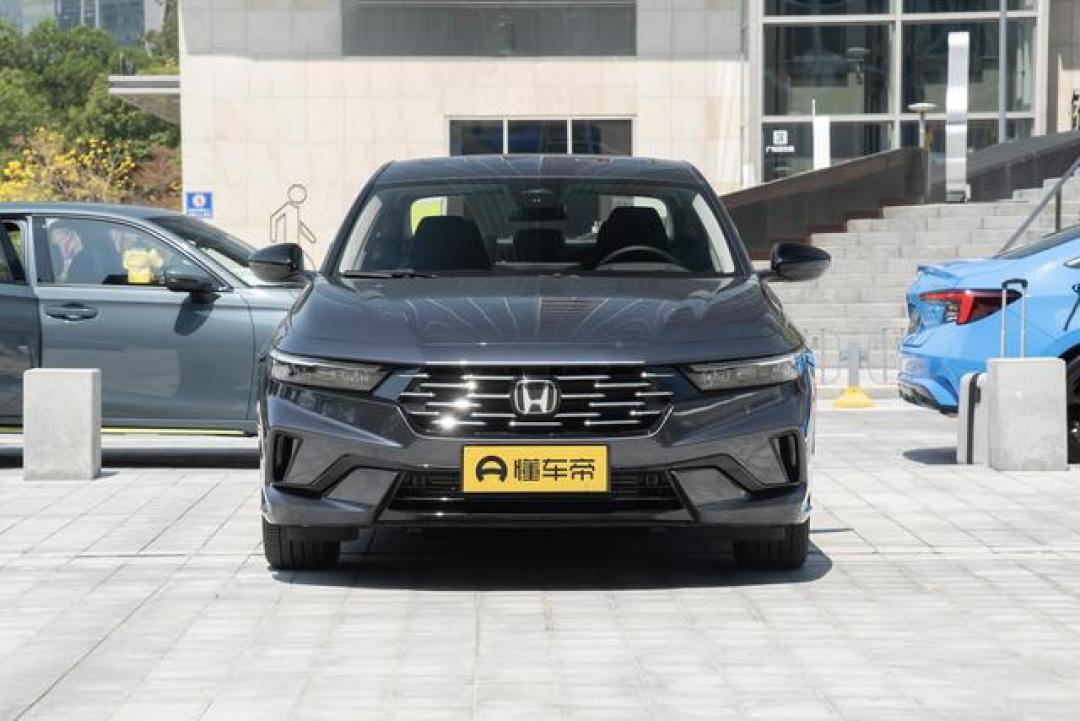 2025款福特蒙迪欧VS雅阁,谁更适合你?看完你就知道了