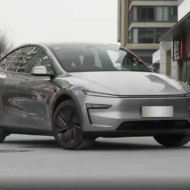 续航破800km！2026款Model Y：第五代电机加持，电耗更低更省心！