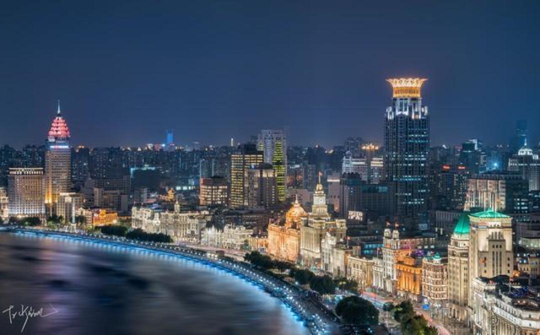 浦江两岸一夜看尽百年风华，这才是上海夜景的视觉巅峰