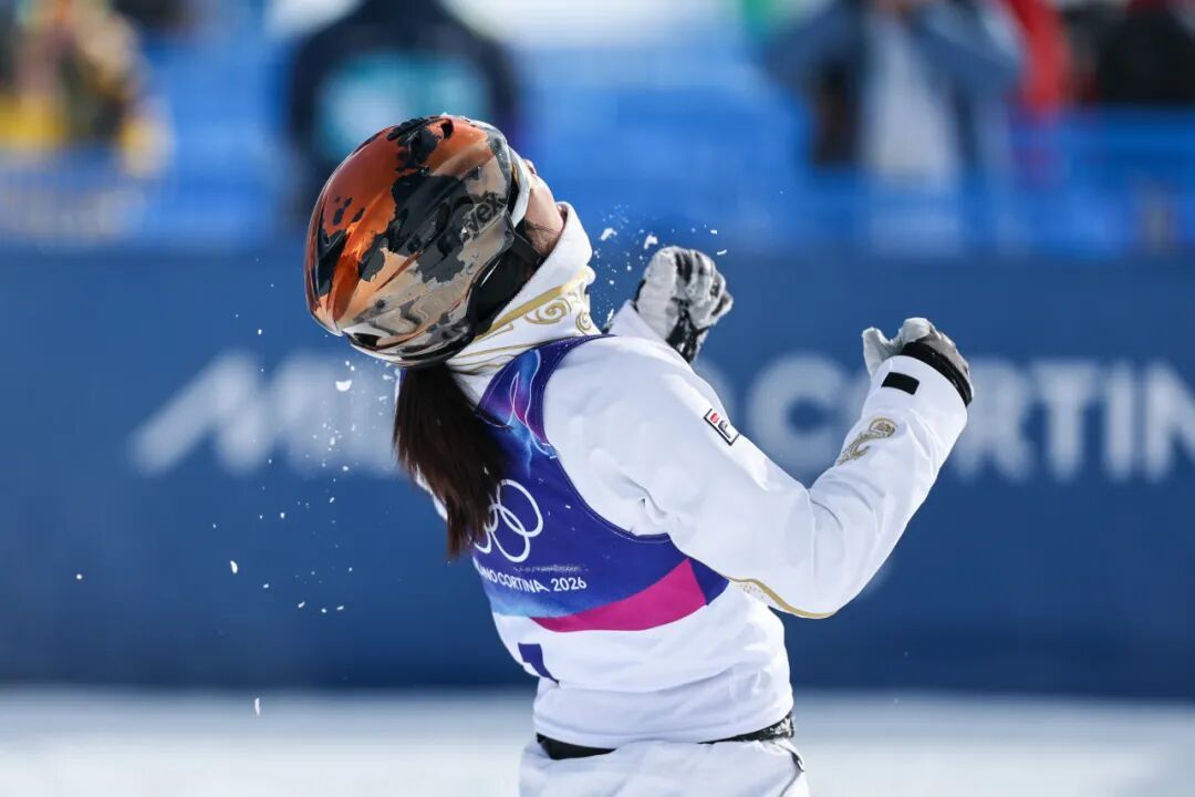第二金！徐梦桃卫冕冬奥会自由式滑雪女子空中技巧金牌