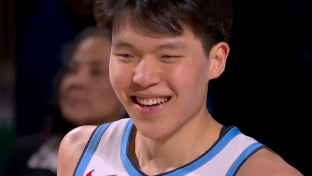 杨瀚森8分钟10分惊艳全场 王鹤棣再砍两位数 中国面孔闪耀NBA全明星