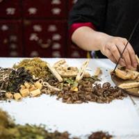 别只知道参苓白术散祛湿，它能从肺到肾清湿气，还能调咳嗽、止泻