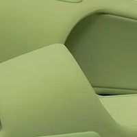 “踩屎感”拖鞋：舒适与隐患并存