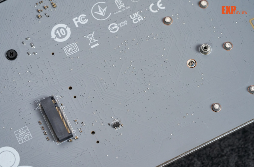 微星MPG B850M EDGE TI MAX WIFI刀锋 钛评测:是M-ATX,但内外都要MAX