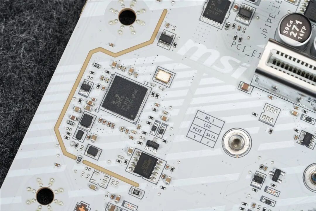微星MPG B850M EDGE TI MAX WIFI刀锋 钛评测:是M-ATX,但内外都要MAX