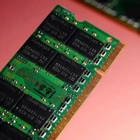 离谱！英伟达AI芯片被“卡脖子”，元凶竟是织布厂和马桶厂商