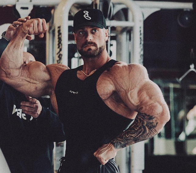 新手必看：4周练出力量感，三分化训练这样安排才不废！