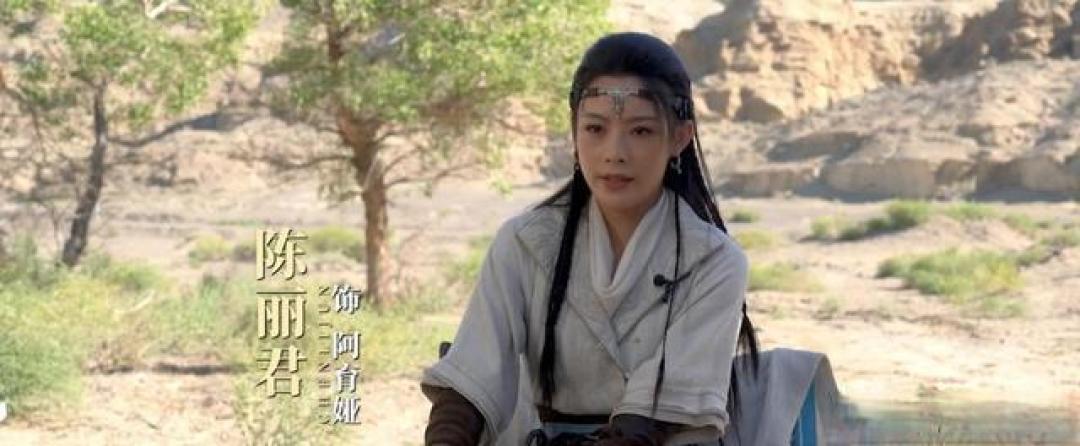 破2.18亿,谢霆锋接住了吴京的戏,越剧小花一出场令全场惊艳